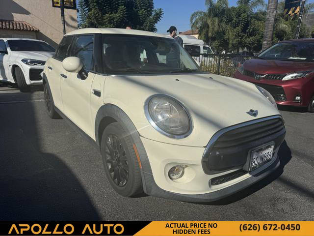 2018 MINI Hardtop 4 Door Cooper FWD photo