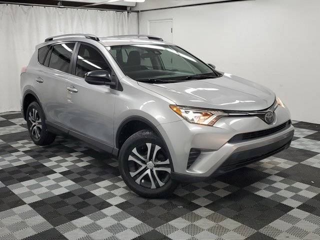 2018 Toyota RAV4 LE FWD photo