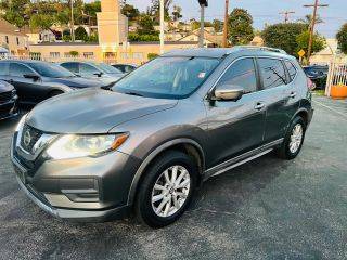 2018 Nissan Rogue SV FWD photo