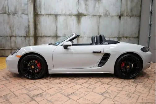 2018 Porsche Boxster S RWD photo
