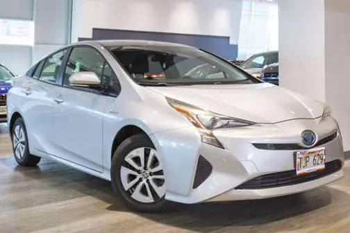2018 Toyota Prius Two FWD photo