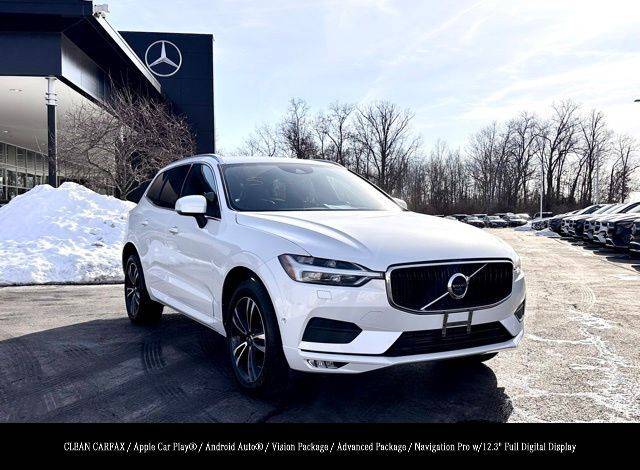 2018 Volvo XC60 Momentum AWD photo