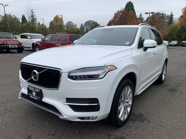 2018 Volvo XC90 Momentum AWD photo
