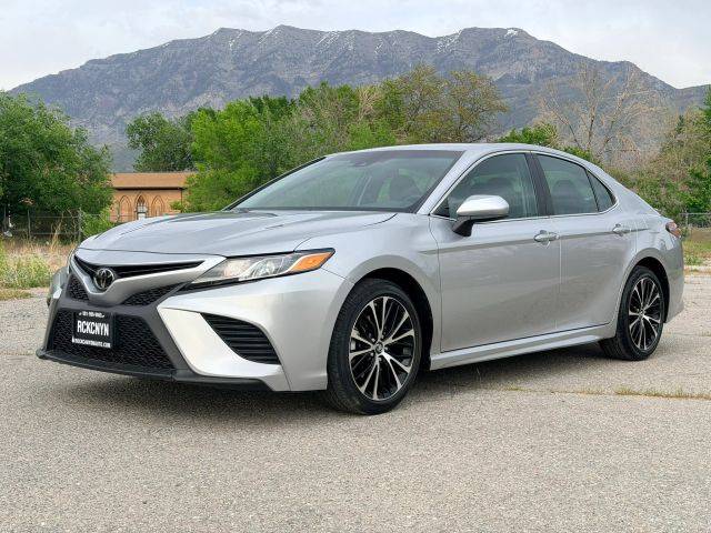 2018 Toyota Camry SE FWD photo