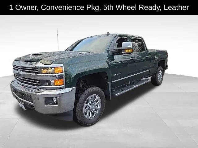 2018 Chevrolet Silverado 3500HD LT 4WD photo