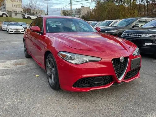 2018 Alfa Romeo Giulia AWD photo