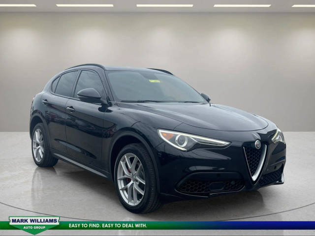 2018 Alfa Romeo Stelvio Ti Sport AWD photo