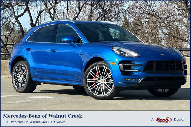 2018 Porsche Macan Turbo AWD photo