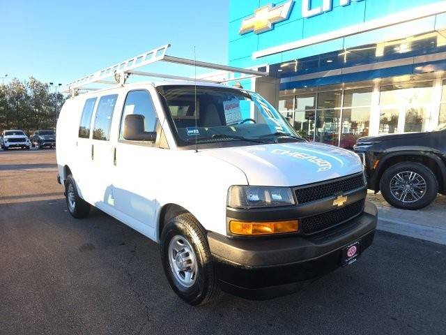 2018 Chevrolet Express Cargo  RWD photo