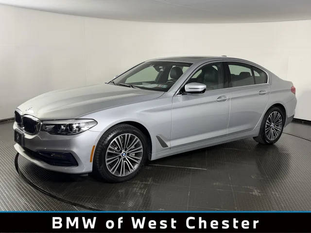 2018 BMW 5 Series 530i xDrive AWD photo