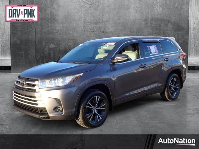 2018 Toyota Highlander LE AWD photo