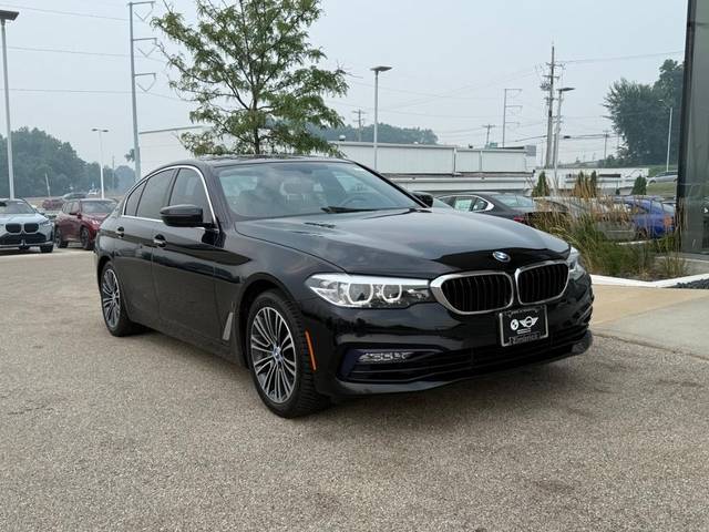 2018 BMW 5 Series 530e xDrive iPerformance AWD photo