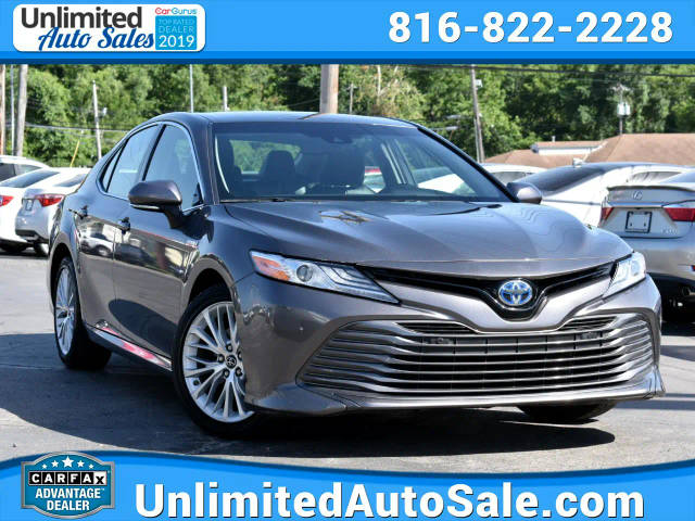 2018 Toyota Camry Hybrid XLE FWD photo