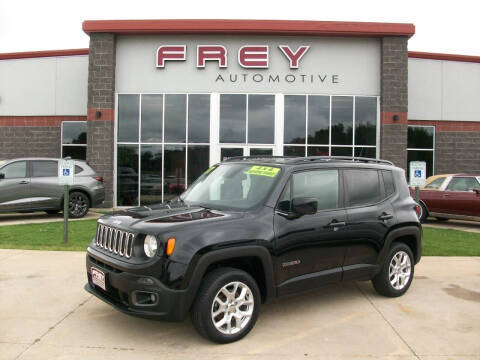 2017 Jeep Renegade Latitude 4WD photo