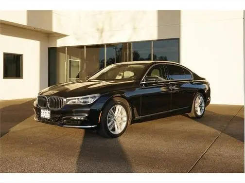 2018 BMW 7 Series 750i xDrive AWD photo