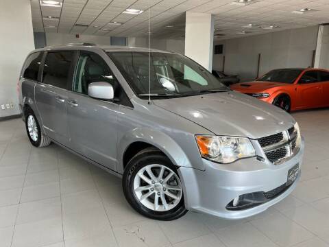 2018 Dodge Grand Caravan SXT FWD photo