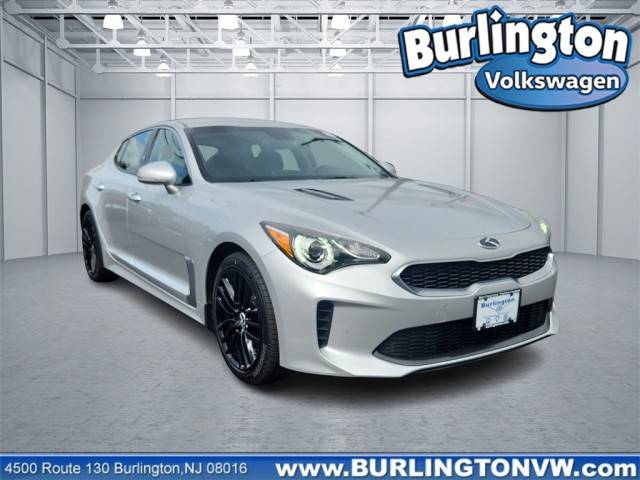 2018 Kia Stinger Base RWD photo