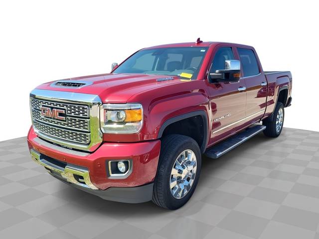 2018 GMC Sierra 2500HD Denali 4WD photo