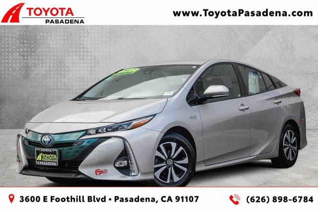 2017 Toyota Prius Prime Advanced FWD photo