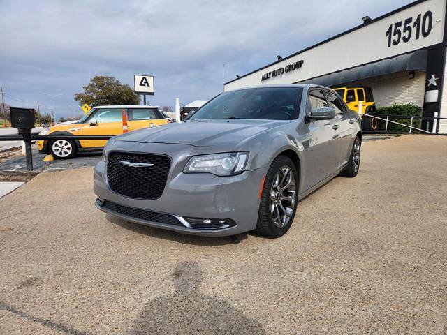 2018 Chrysler 300 300S RWD photo