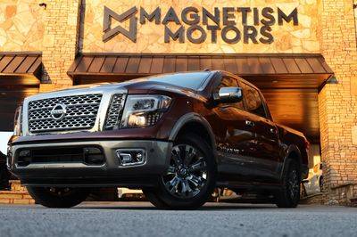 2018 Nissan Titan Platinum Reserve RWD photo
