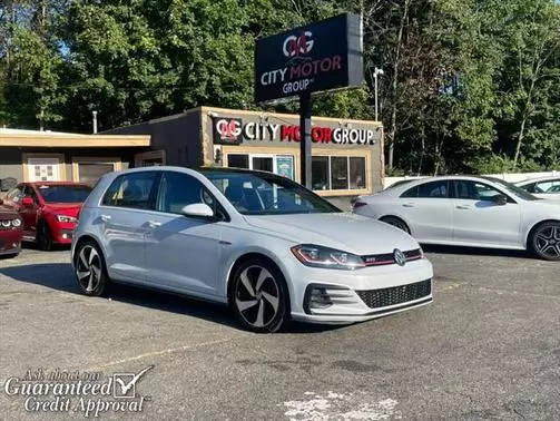 2018 Volkswagen Golf GTI SE FWD photo