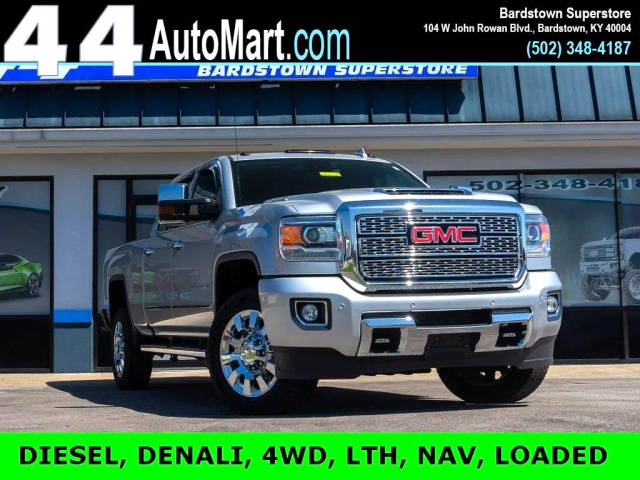 2018 GMC Sierra 2500HD Denali 4WD photo