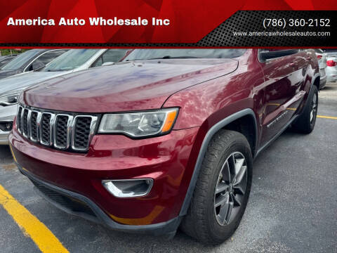 2018 Jeep Grand Cherokee Laredo E RWD photo