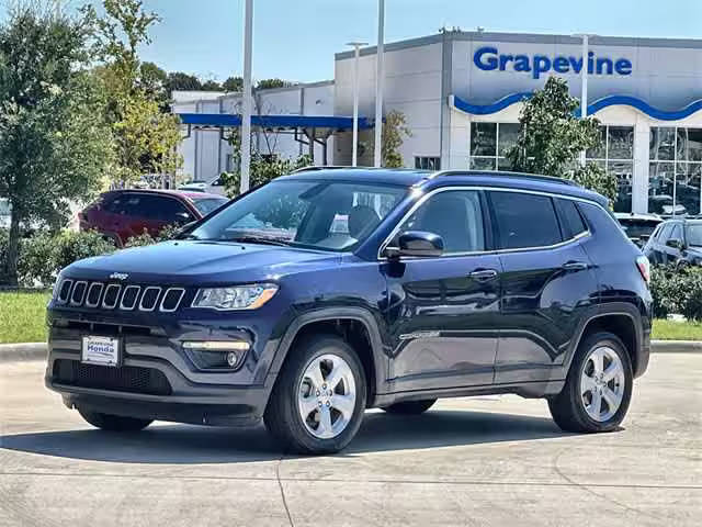 2018 Jeep Compass Latitude FWD photo