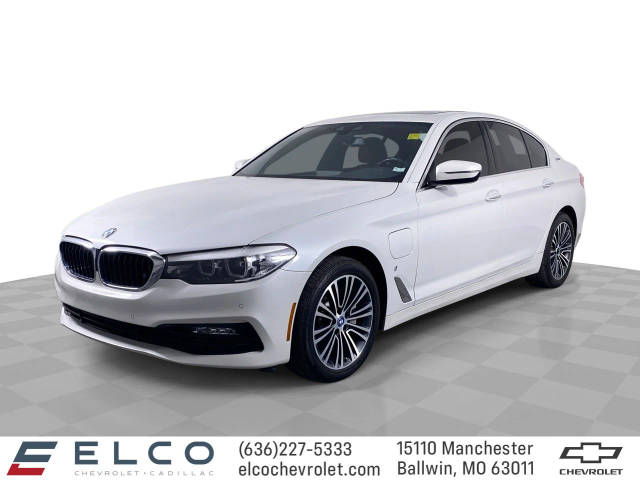 2018 BMW 5 Series 530e xDrive iPerformance AWD photo
