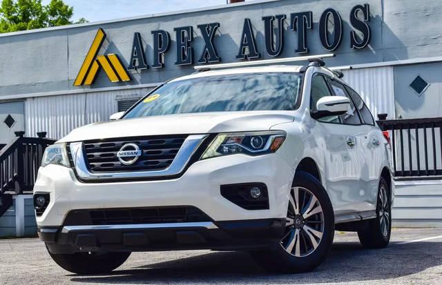 2017 Nissan Pathfinder SV FWD photo