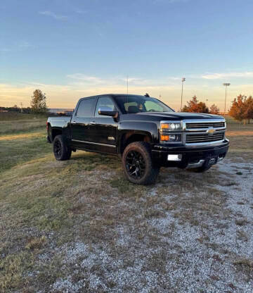 2015 Chevrolet Silverado 1500 High Country 4WD photo