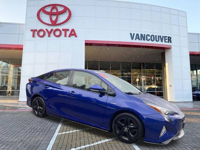 2018 Toyota Prius Three Touring FWD photo