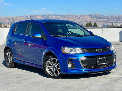 2018 Chevrolet Sonic LT FWD photo