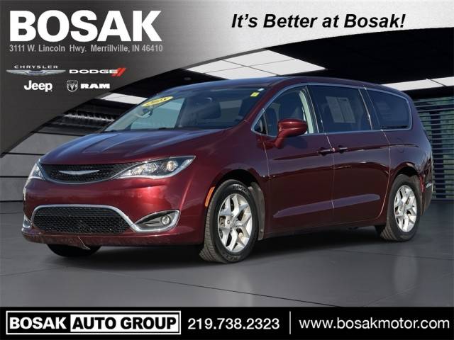 2018 Chrysler Pacifica Minivan Touring Plus FWD photo