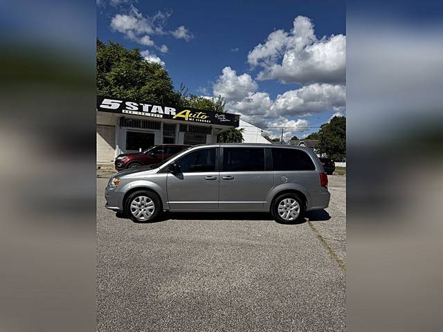 2018 Dodge Grand Caravan SE FWD photo