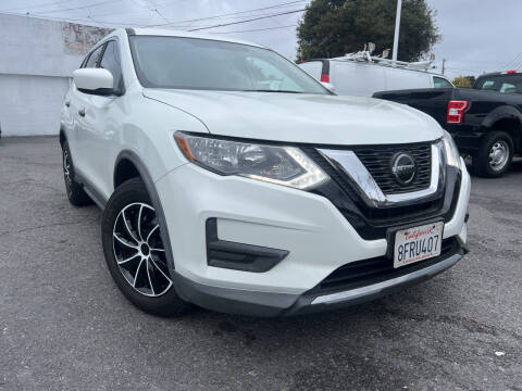 2018 Nissan Rogue S FWD photo