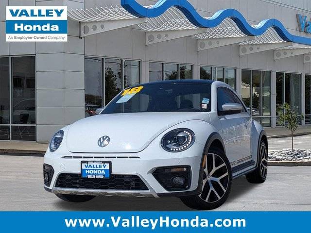 2018 Volkswagen Beetle Dune FWD photo