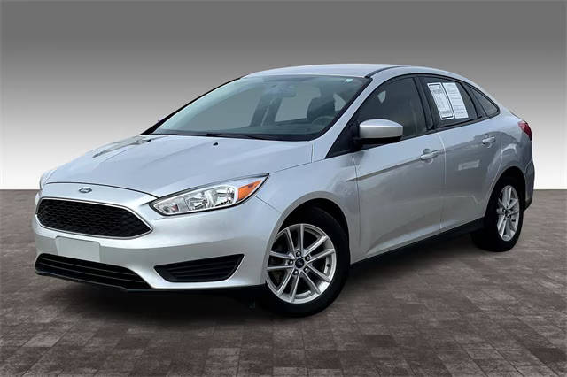 2018 Ford Focus SE FWD photo