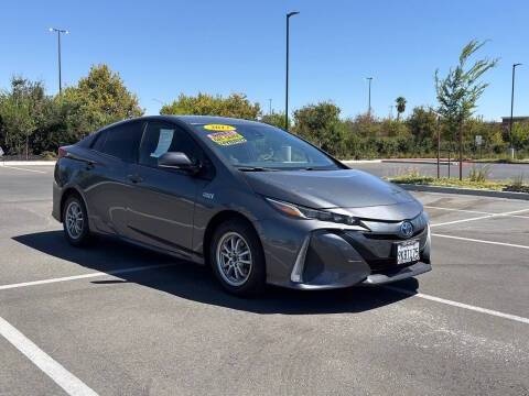 2017 Toyota Prius Prime Premium FWD photo