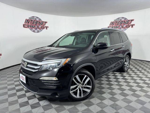 2018 Honda Pilot Touring FWD photo