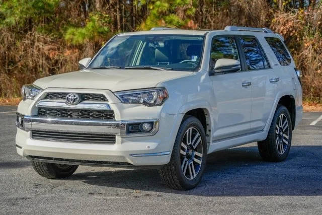 2018 Toyota 4Runner Limited RWD photo