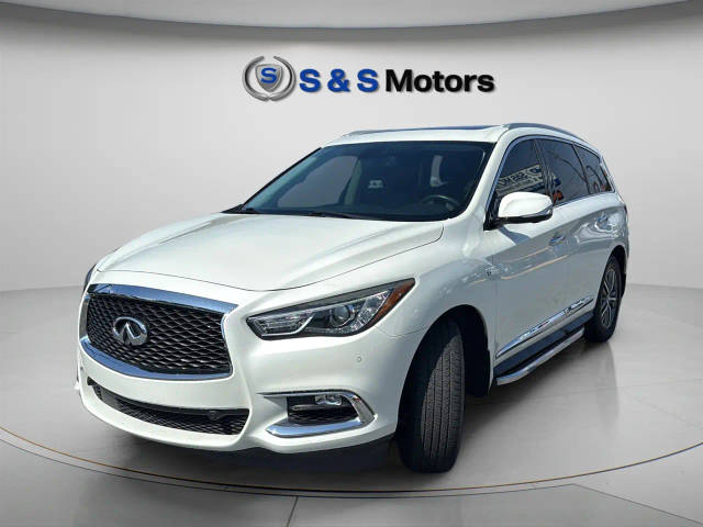 2018 Infiniti QX60 FWD photo
