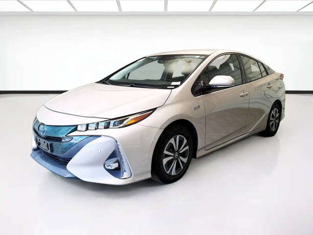 2017 Toyota Prius Prime Advanced FWD photo