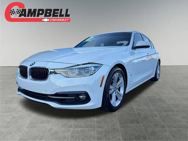 2018 BMW 3 Series 330e iPerformance RWD photo