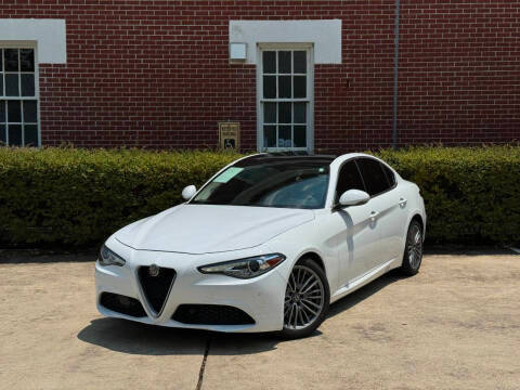 2018 Alfa Romeo Giulia Ti Lusso RWD photo