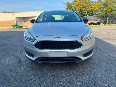 2018 Ford Focus S FWD photo
