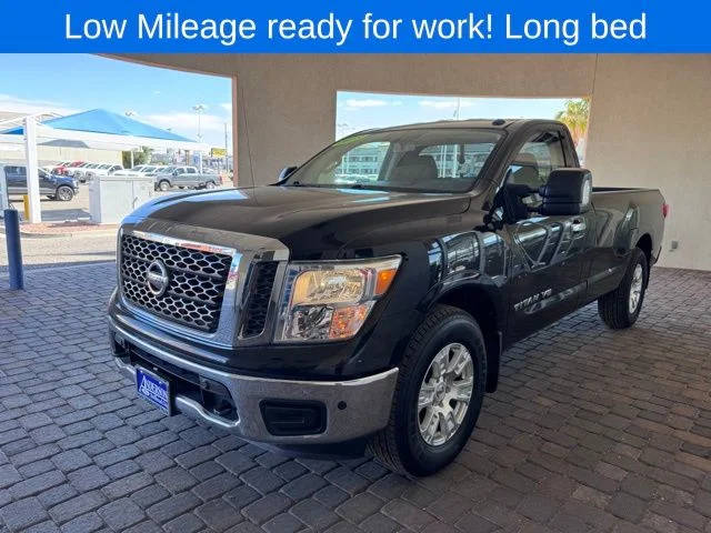 2018 Nissan Titan SV RWD photo