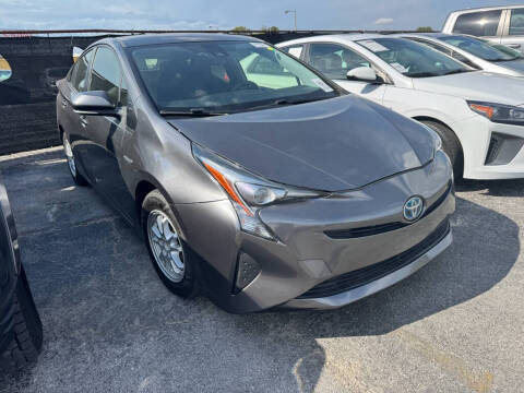 2018 Toyota Prius One FWD photo
