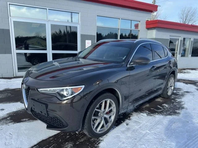 2018 Alfa Romeo Stelvio Ti AWD photo